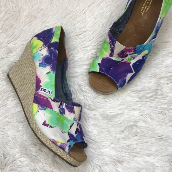 Toms watercolor wedges peep toe size 9 shoes - Picture 1 of 8